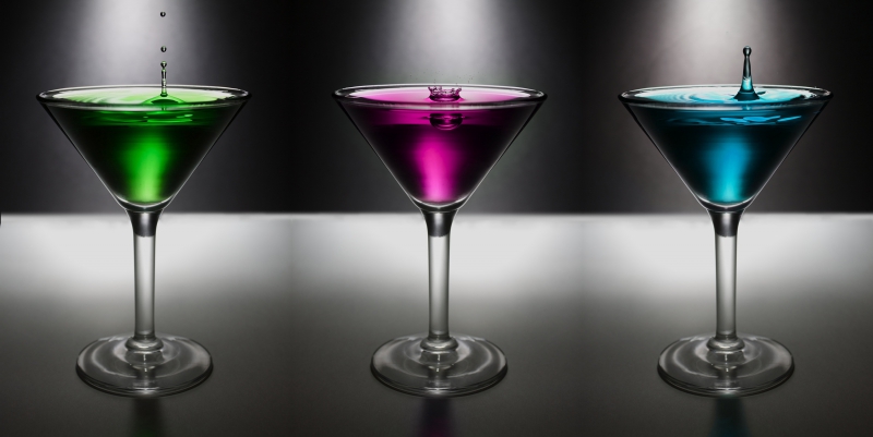 discotheque-MONTAUROUX-min_water-drop-glass-bar-celebration-green-832603-pxhere.com